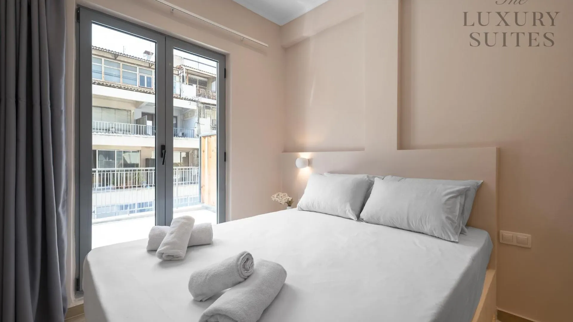 Aelia Jacuzzi Suite, The Luxury Suites 塞萨洛尼基 公寓